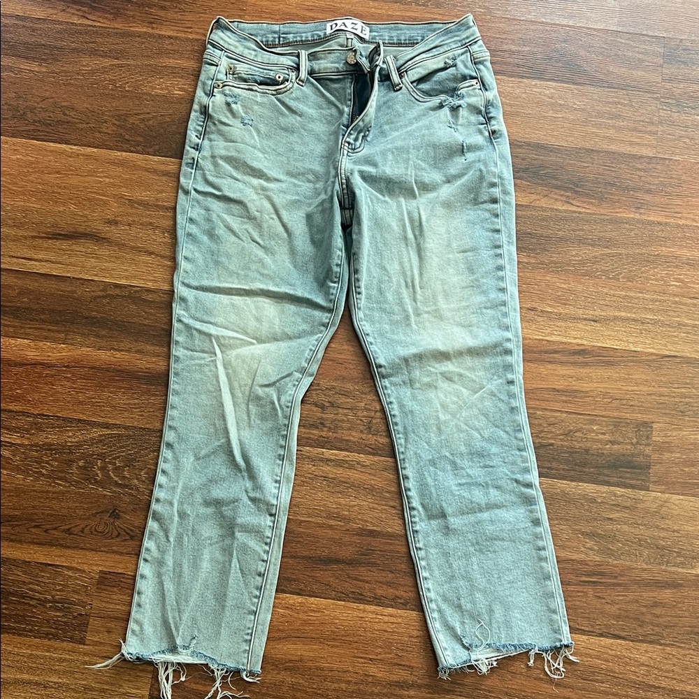 Trendy Light Blue Ankle Jeans